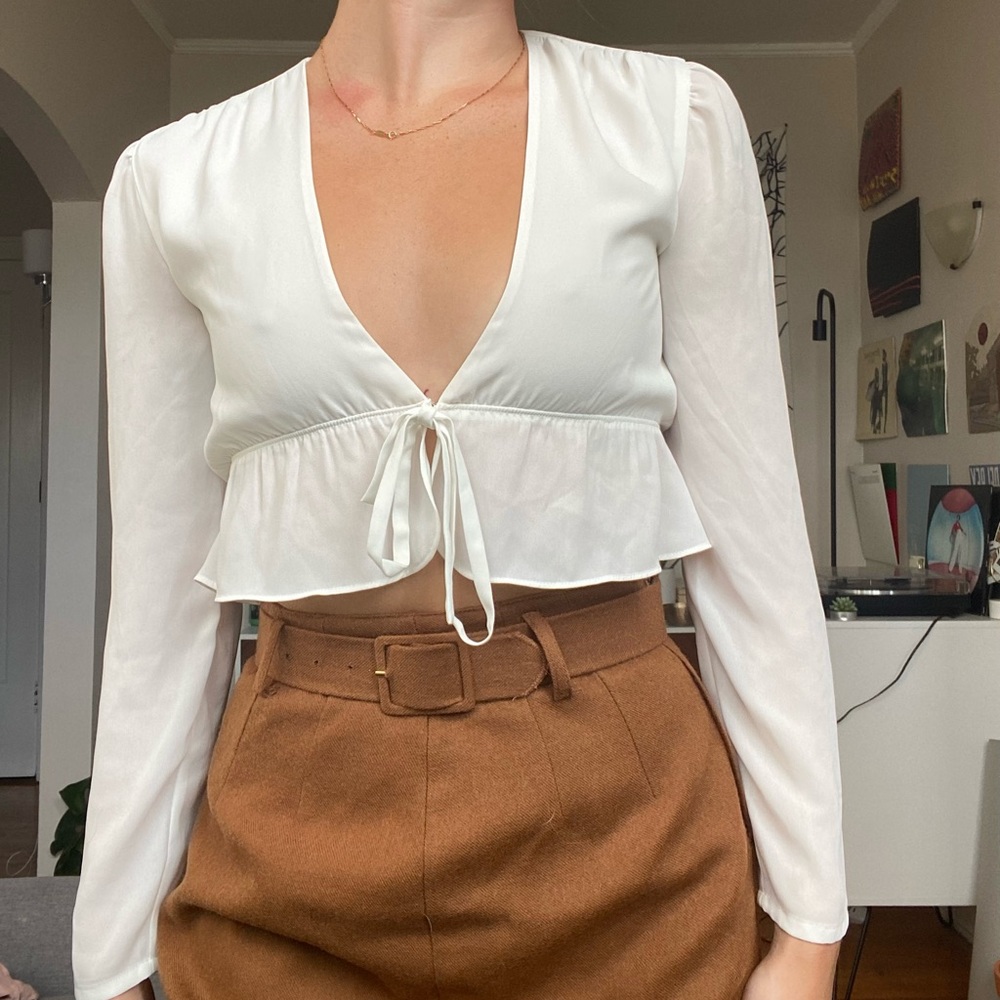 Aritzia Sunday Best blouse
